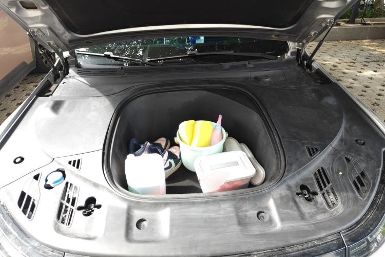 Used XPeng P7 2020 670N Engine Bay