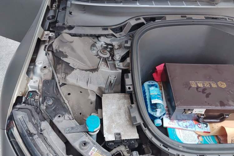 Used XPeng P7 2020 670E Engine Bay Right