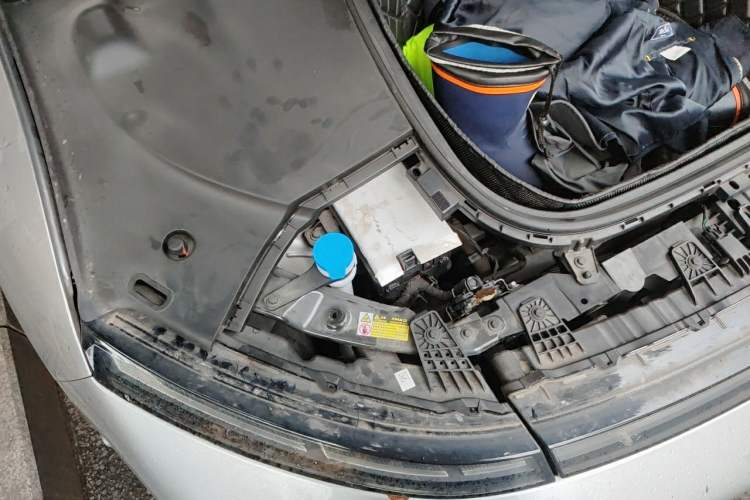 Used XPeng P7 2020 670E Engine Bay Right
