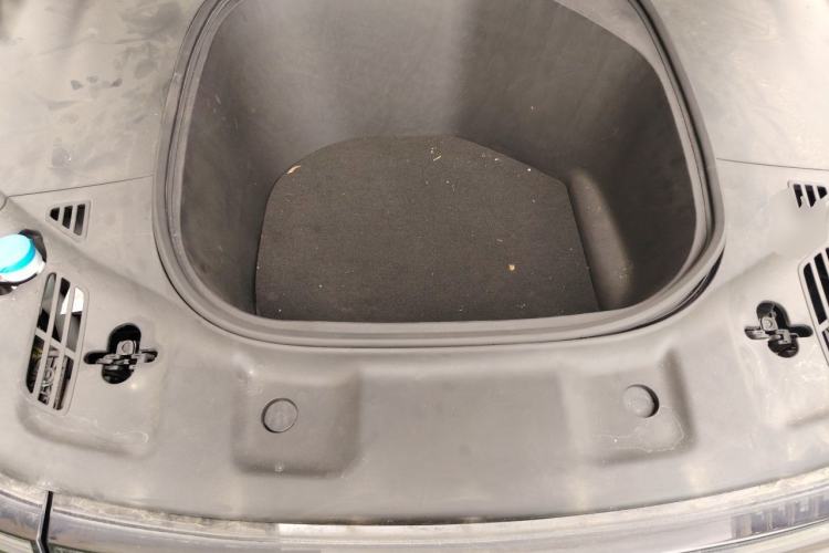 Used XPeng P7 2020 670E Engine Bay