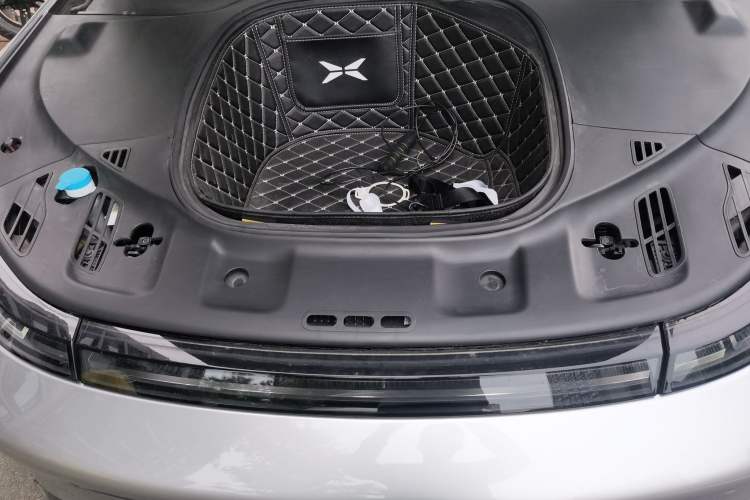 Used XPeng P7 2020 670N Engine Bay