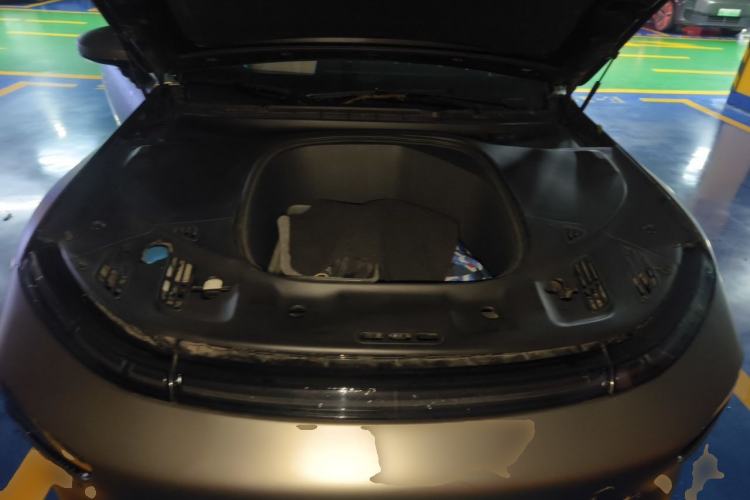 Used XPeng P7 2020 586N Engine Bay