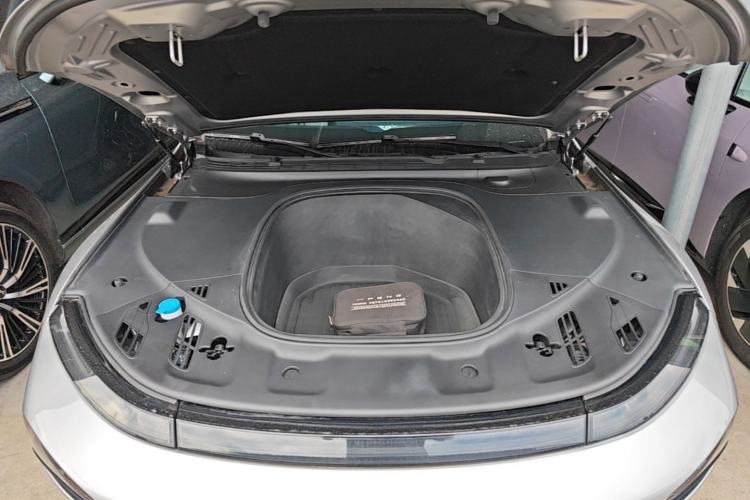 Used XPeng P7 2020 670N Engine Bay