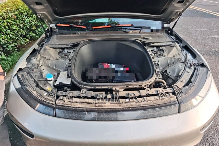 Used XPeng P7 2020 670N Engine Bay