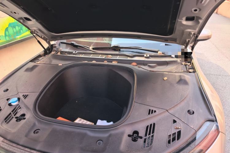 Used XPeng P7 2020 706G Engine Bay