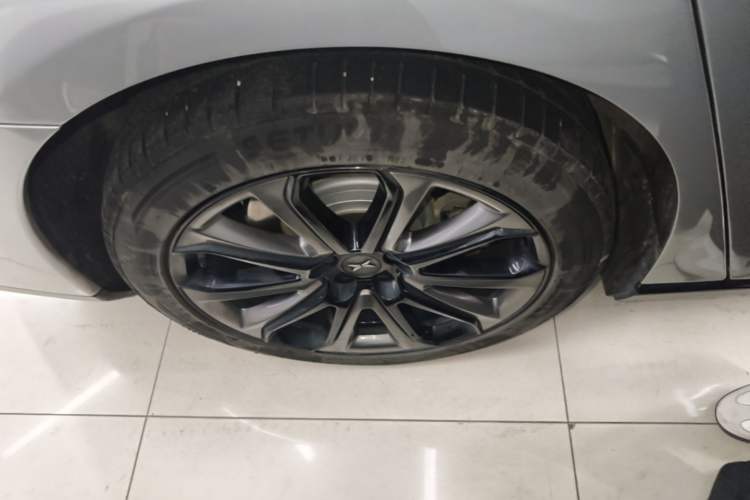 Used XPeng P7 2020 670E Exterior 3