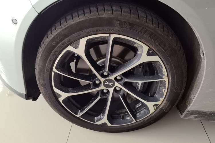 Used XPeng P7 2020 562E Performance Edition Exterior 4