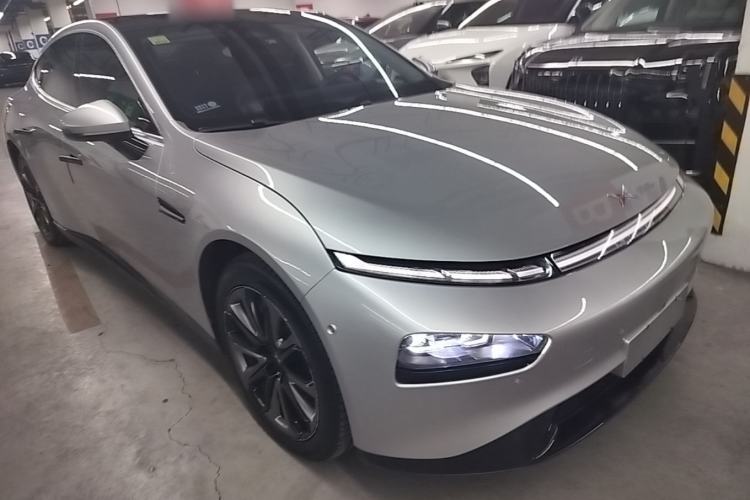 Used XPeng P7 2020 670N Front Right 45 Deg