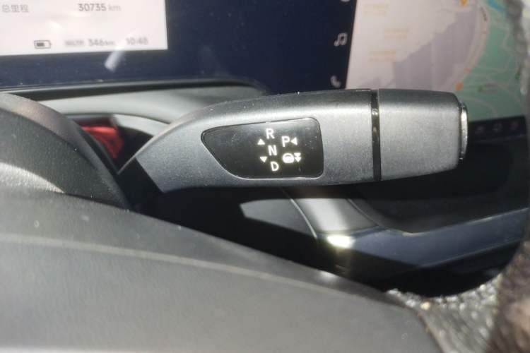 Used XPeng P7 2020 586N Gear Lever