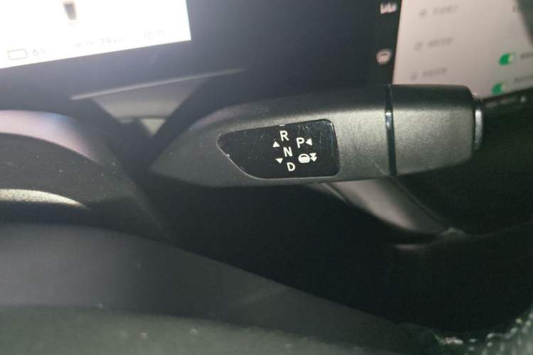 Used XPeng P7 2020 670N Gear Lever