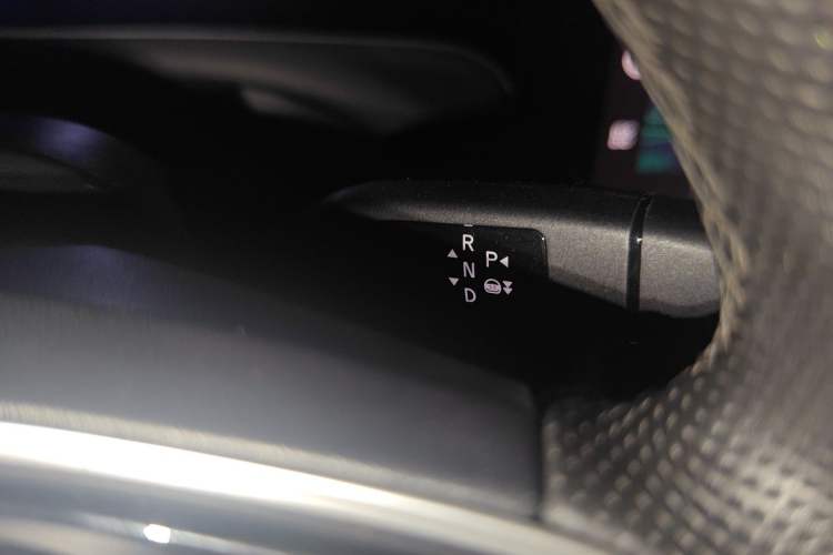 Used XPeng P7 2020 670E Gear Lever