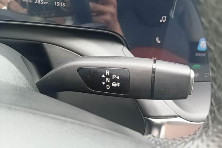 Used XPeng P7 2020 Rear-Drive Long-Range Smart Drive Version Gear Lever