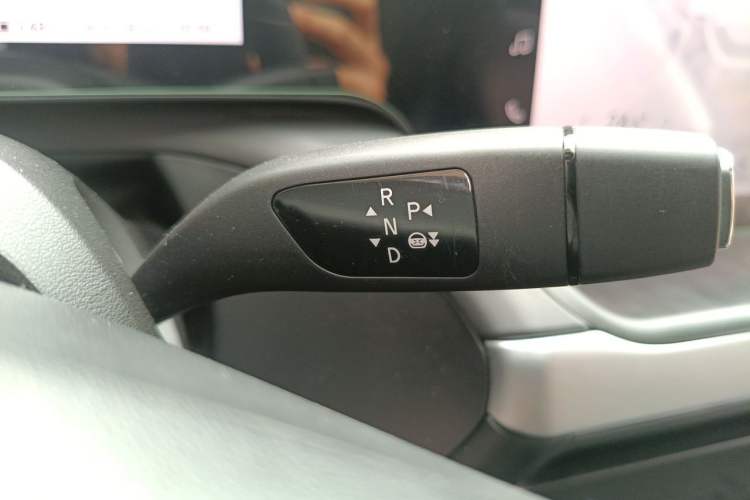 Used XPeng P7 2020 670N Gear Lever