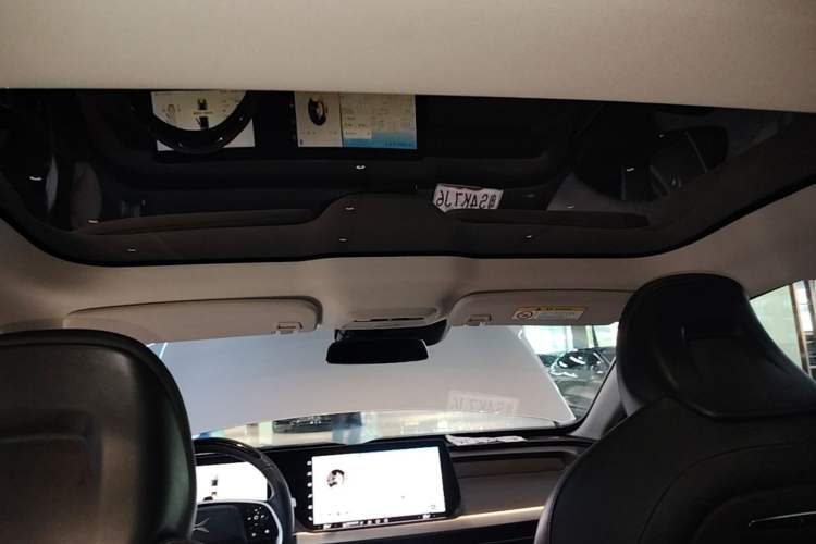 Used XPeng P7 2020 670N Headliner