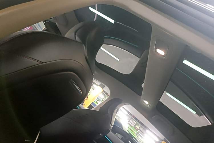 Used XPeng P7 2020 586N Headliner