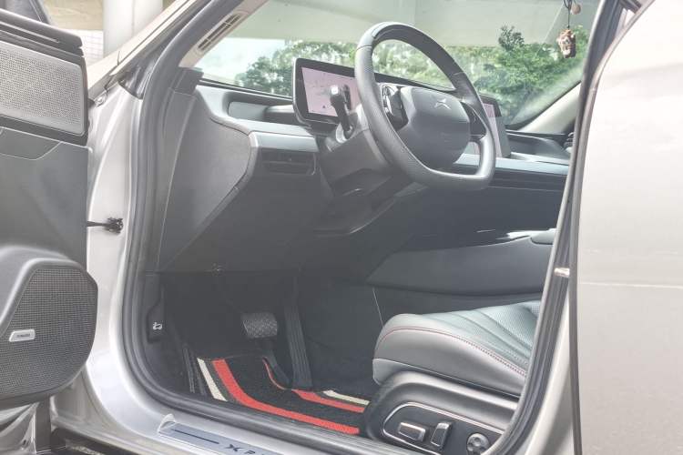 Used XPeng P7 2020 670E Interior 1