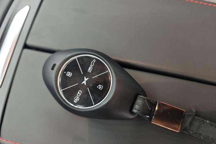 Used XPeng P7 2020 670E Interior 1