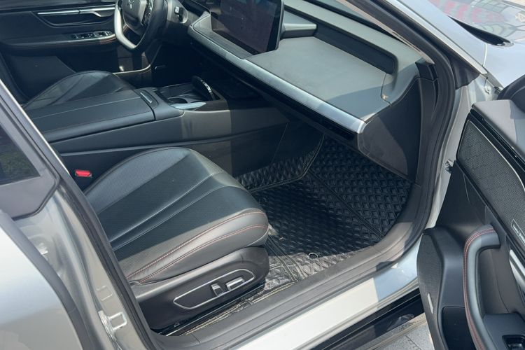 Used XPeng P7 2020 670N Interior 1