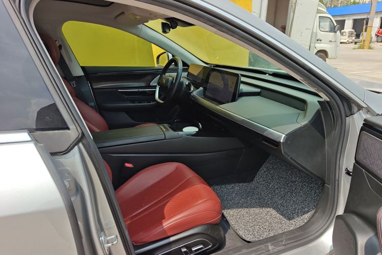 Used XPeng P7 2020 670N Interior 3