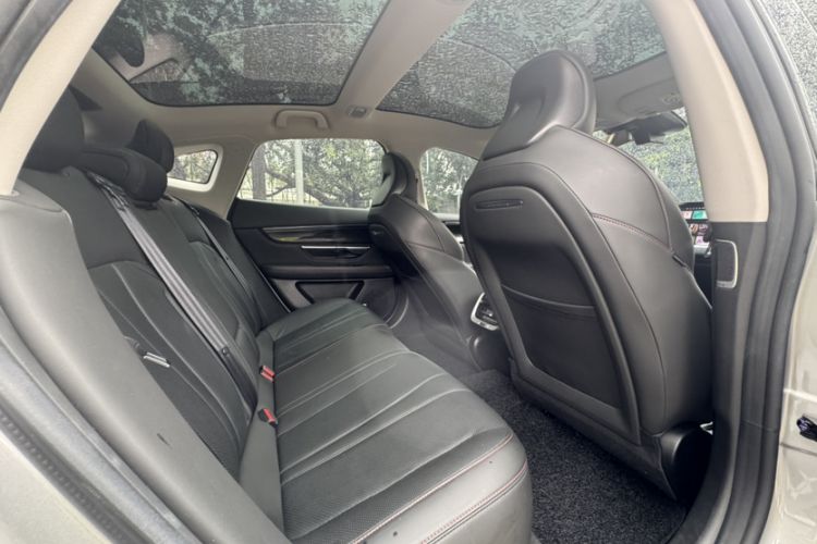 Used XPeng P7 2020 670N Interior 3