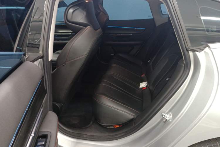 Used XPeng P7 2020 670N Interior 4