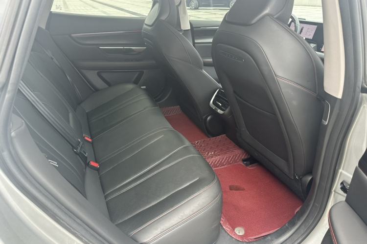 Used XPeng P7 2020 670E Interior 4