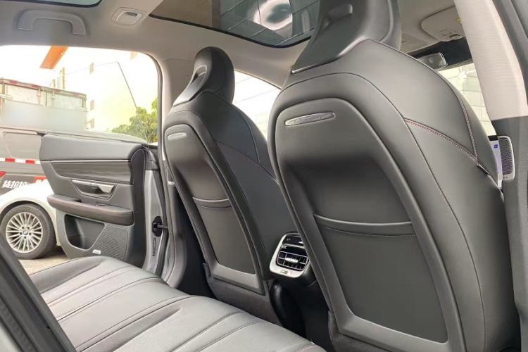 Used XPeng P7 2020 670E Interior 4