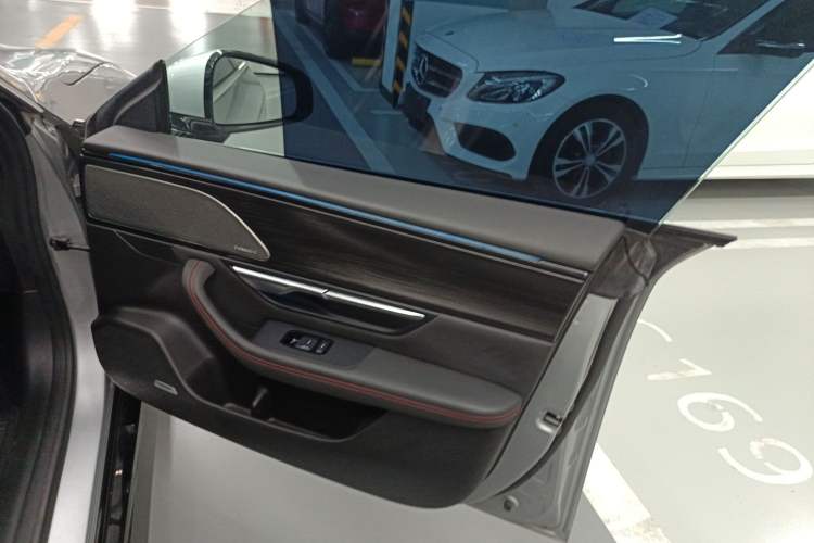 Used XPeng P7 2020 670N Interior 5