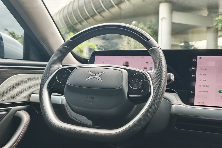 Used XPeng P7 2020 670E Interior 5