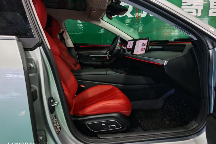 Used XPeng P7 2020 670N Interior 5