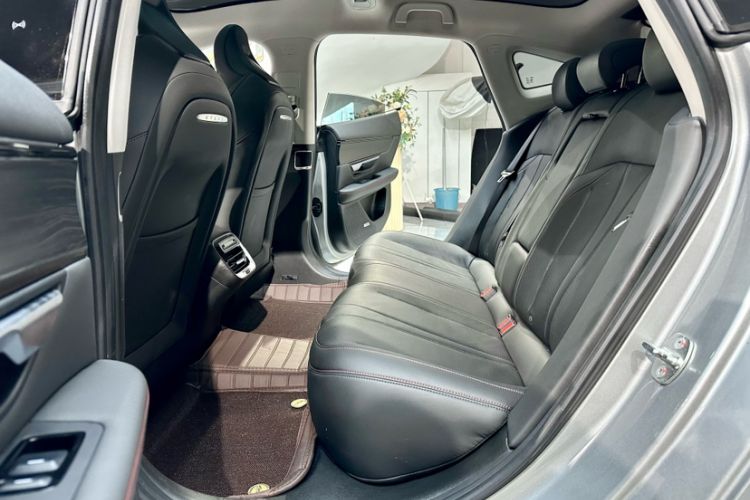 Used XPeng P7 2020 670N Interior 8