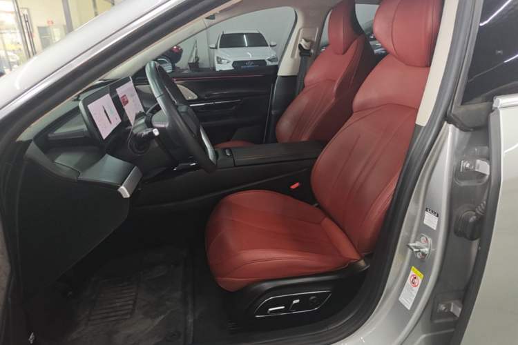 Used XPeng P7 2020 670E Left Front Seat