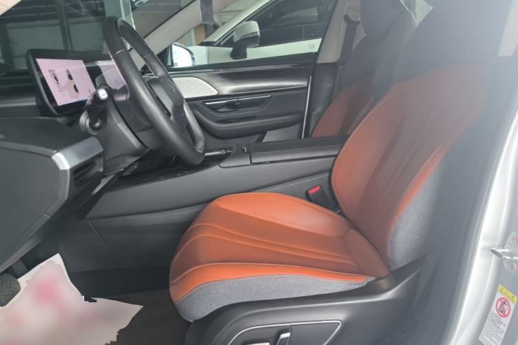 Used XPeng P7 2020 Rear-Drive Long-Range Smart Drive Version Left Front Seat