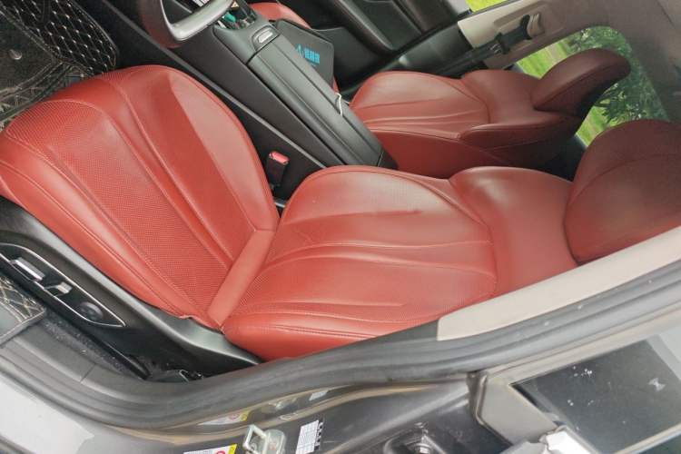 Used XPeng P7 2020 670N Left Front Seat