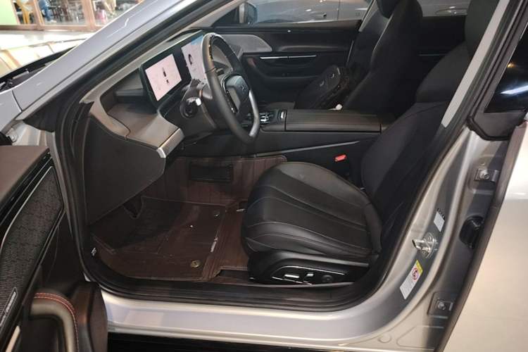 Used XPeng P7 2020 670N Left Front Seat