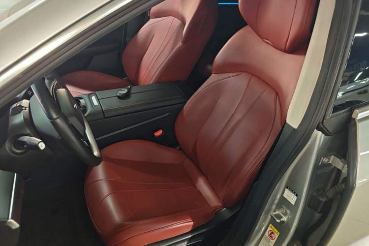Used XPeng P7 2020 562E Performance Edition Left Front Seat