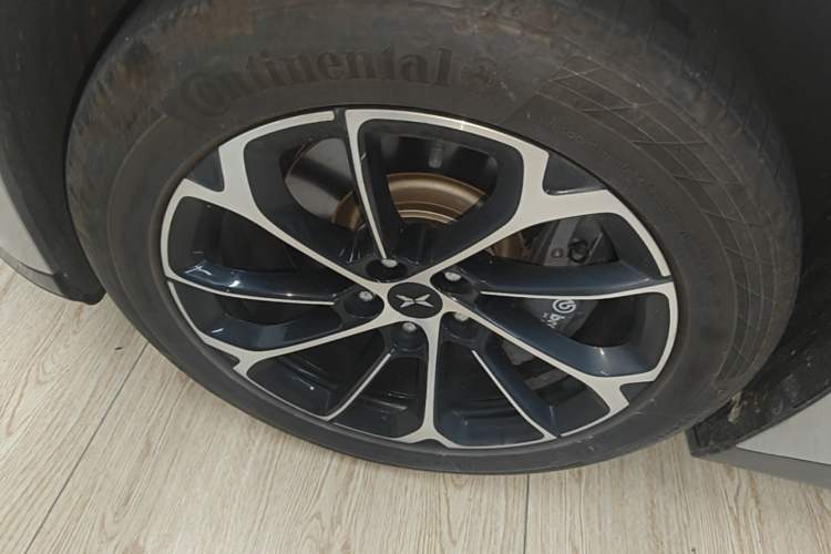 Used XPeng P7 2020 586N Left Front Wheel Hub