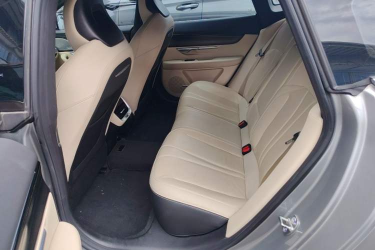 Used XPeng P7 2020 Rear-Drive Long-Range Smart Drive Version Left Rear Seat