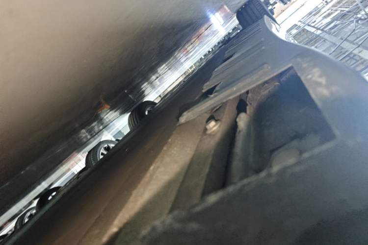 Used XPeng P7 2020 670E Left Side Sill