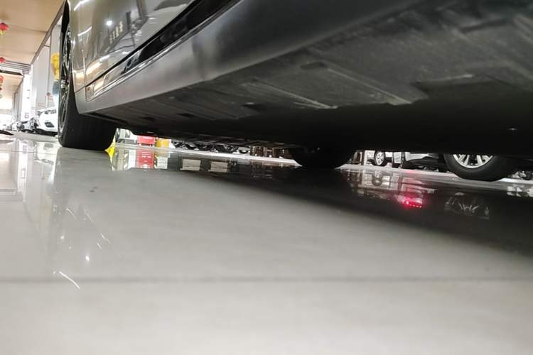 Used XPeng P7 2020 670E Left Side Sill