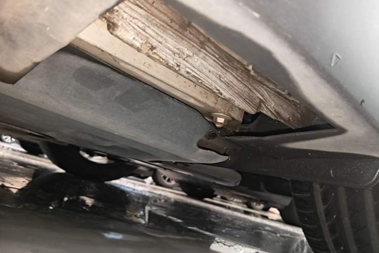 Used XPeng P7 2020 670N Left Side Sill