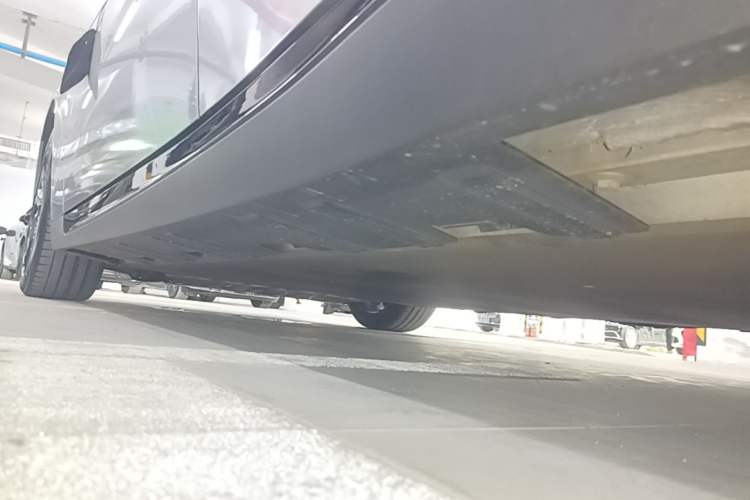 Used XPeng P7 2020 706G Left Side Sill