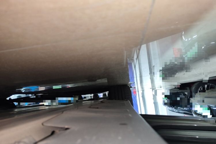 Used XPeng P7 2020 586N Left Side Sill
