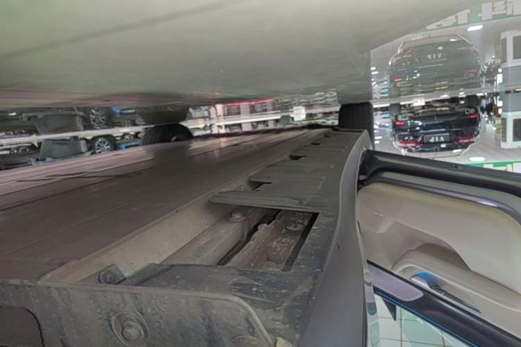 Used XPeng P7 2020 586E Left Side Sill