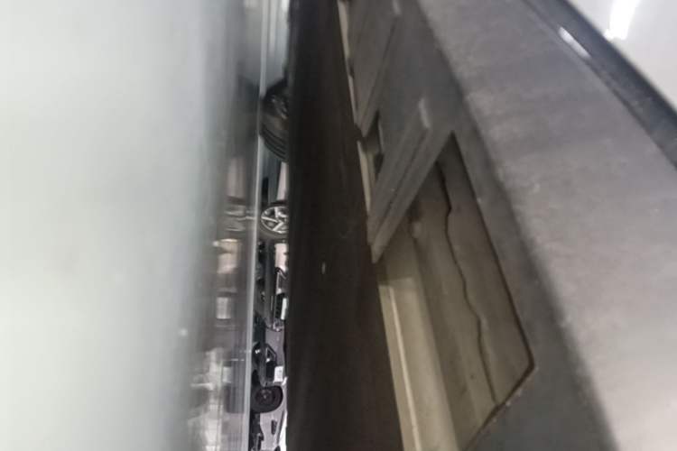 Used XPeng P7 2020 670N Left Side Sill