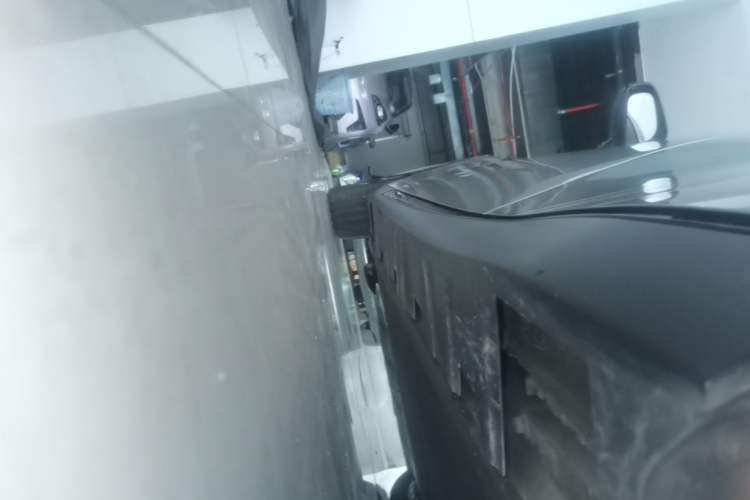 Used XPeng P7 2020 670E Left Side Sill