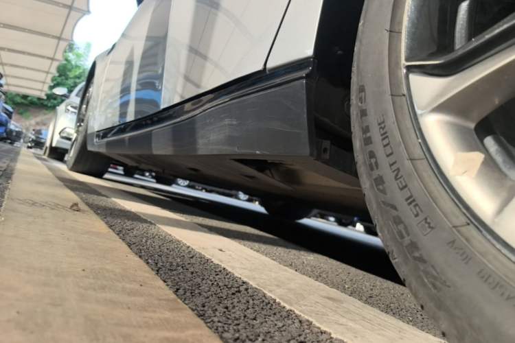 Used XPeng P7 2020 670N Left Side Sill