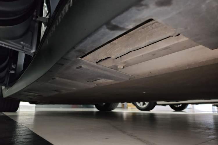 Used XPeng P7 2020 562E Performance Edition Left Side Sill