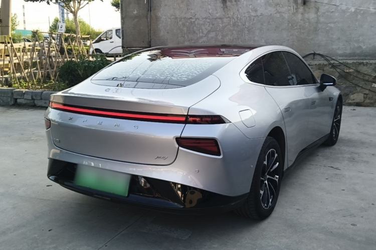 Used XPeng P7 2020 670N Rear Right 45 Deg