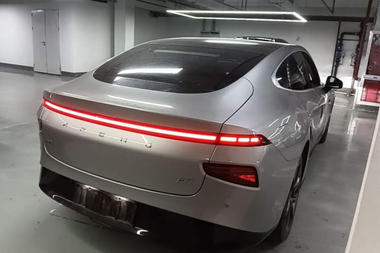 Used XPeng P7 2020 670N Rear Right 45 Deg